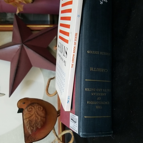 📚🇺🇲VINTAGE AMERICAN BOOKS - Picture 2 of 16